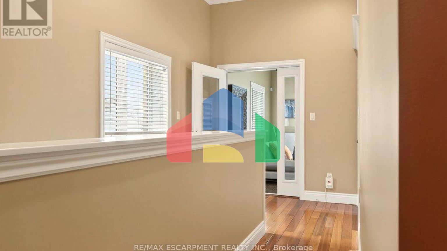 Residential - Single Family Home - Toronto, Canada - Canada