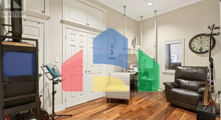 Residential - Single Family Home - Toronto, Canada - Canada