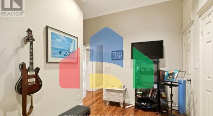 Residential - Single Family Home - Toronto, Canada - Canada