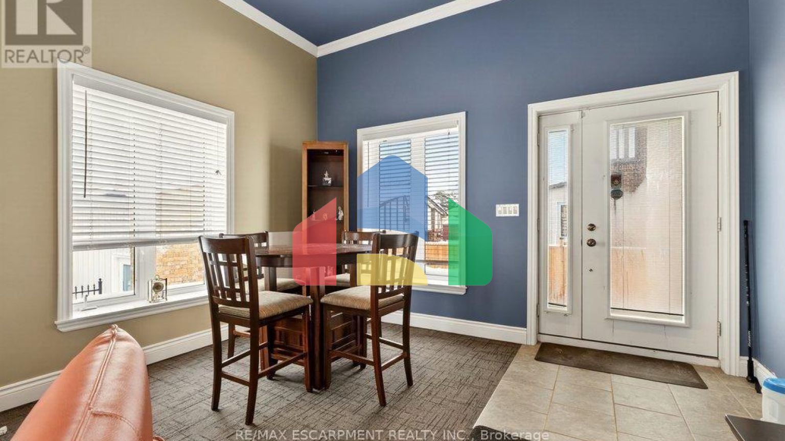 Residential - Single Family Home - Toronto, Canada - Canada