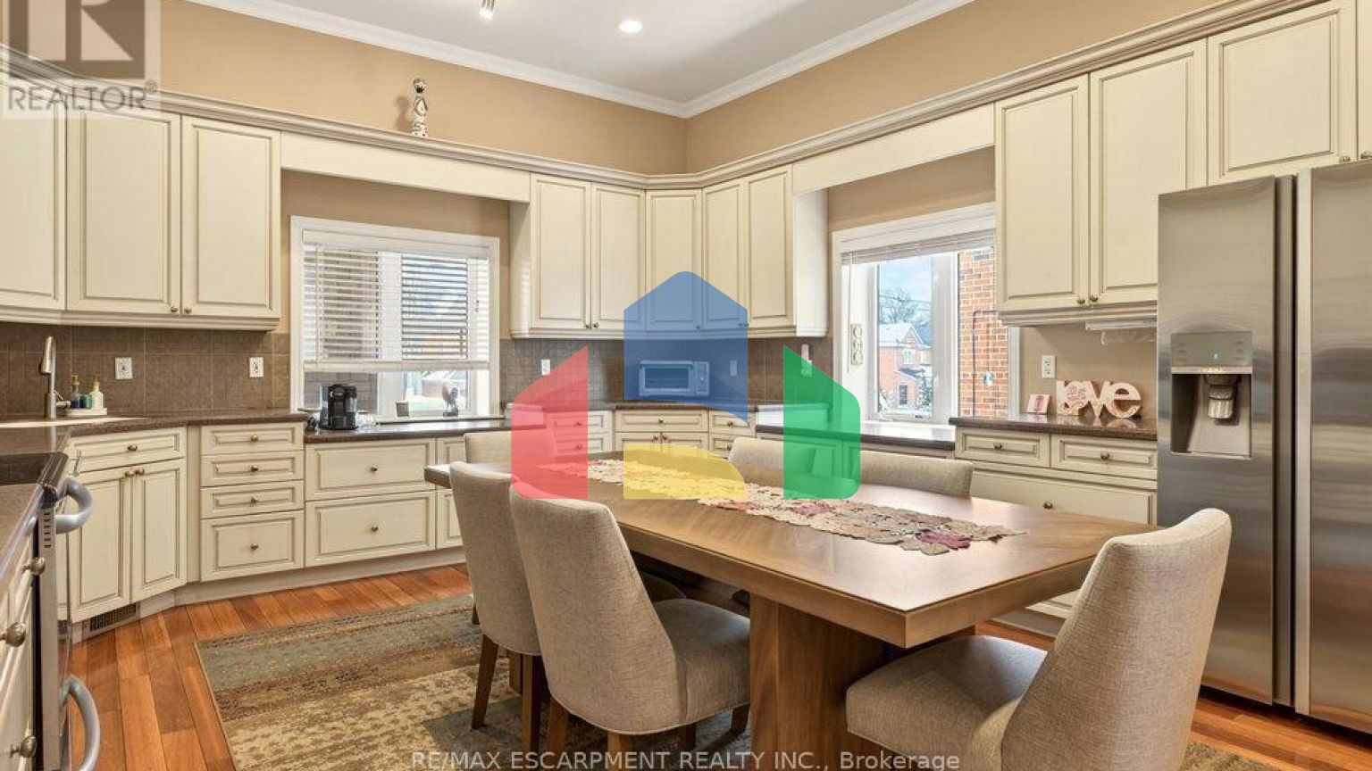 Residential - Single Family Home - Toronto, Canada - Canada