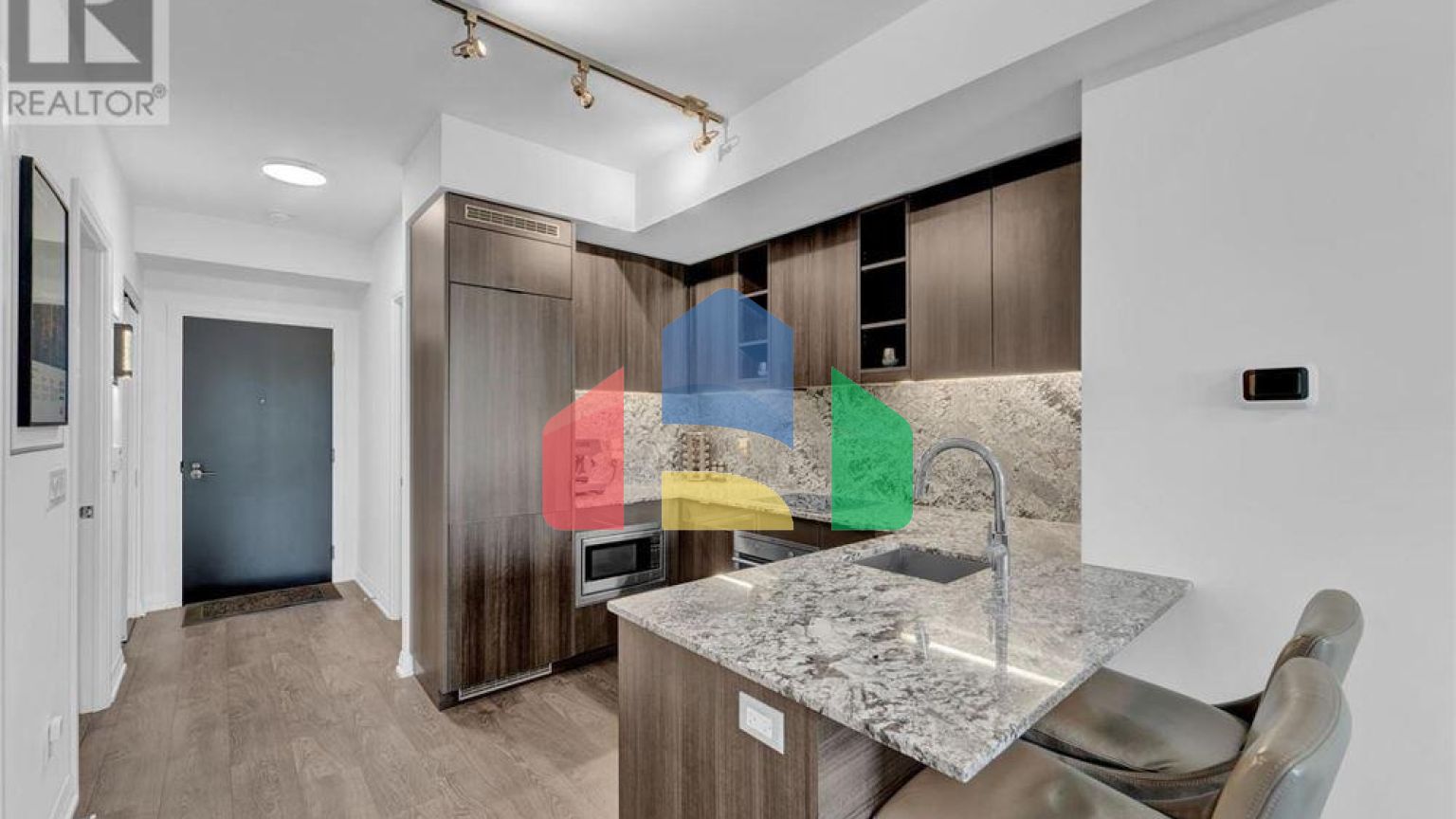 Residential - Single Family Home - Toronto, Canada - Canada