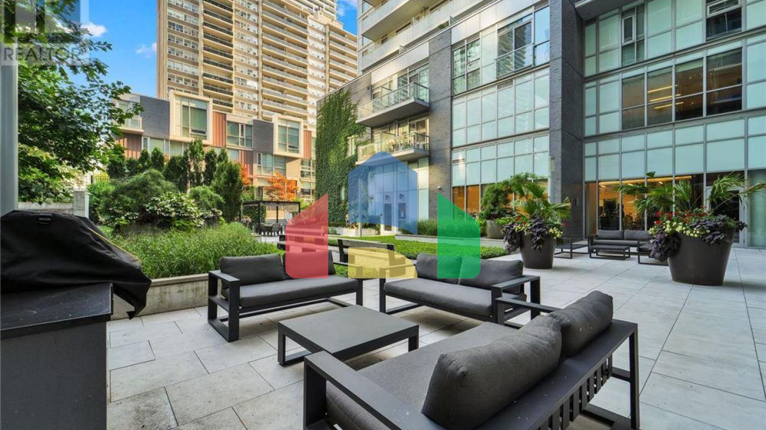 Residential - Single Family Home - Toronto, Canada - Canada