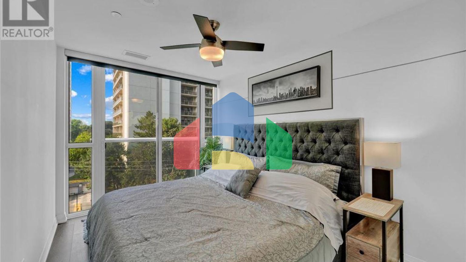 Residential - Single Family Home - Toronto, Canada - Canada