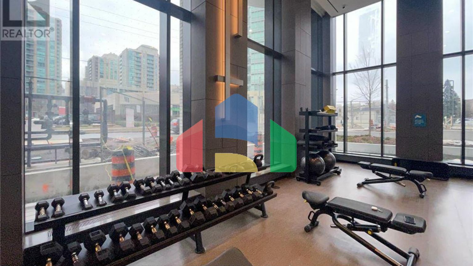 Residential - Single Family Home - Toronto, Canada - Canada