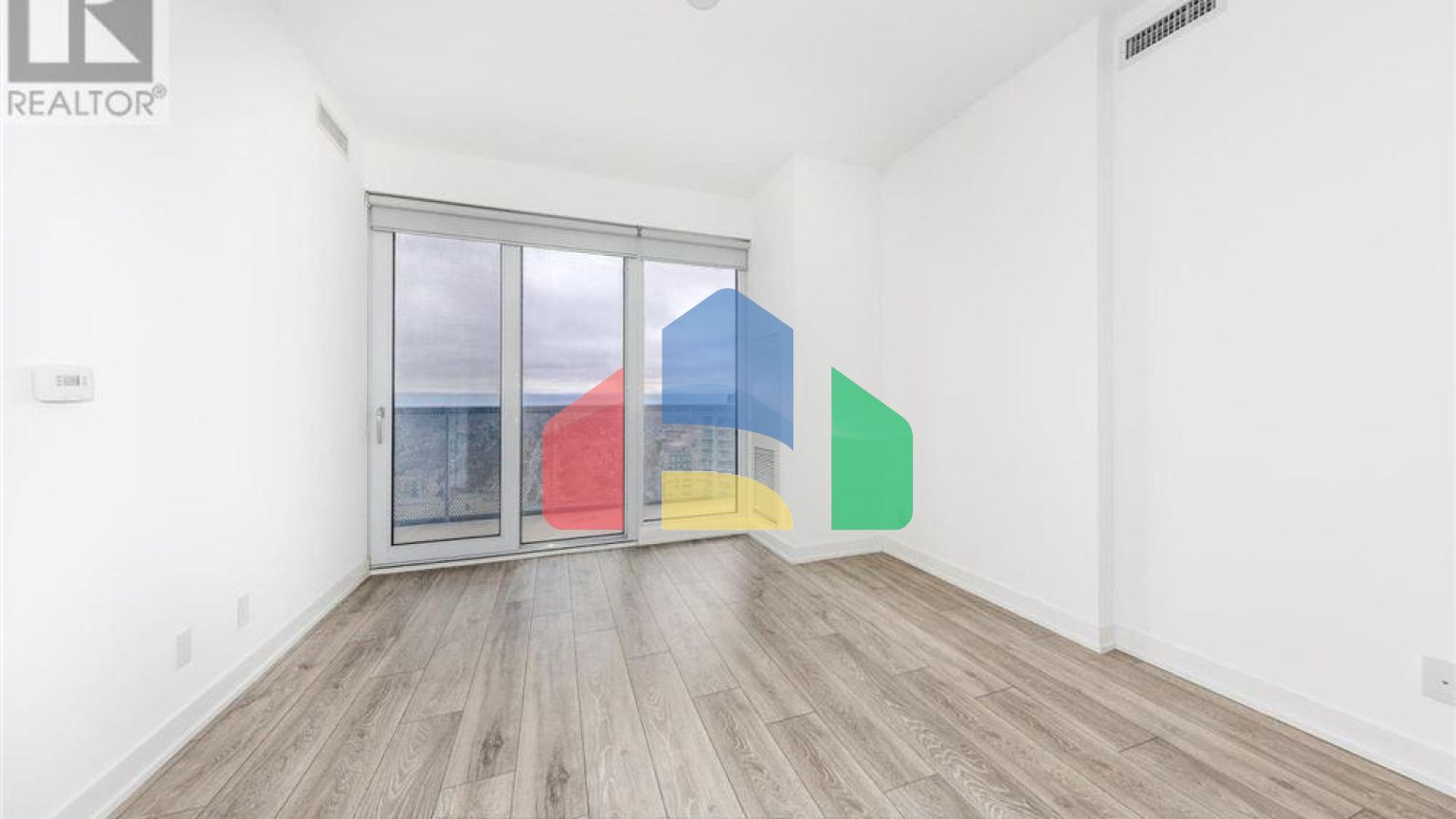 Residential - Single Family Home - Toronto, Canada - Canada