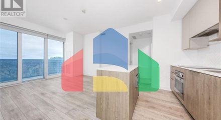 Residential - Single Family Home - Toronto, Canada - Canada