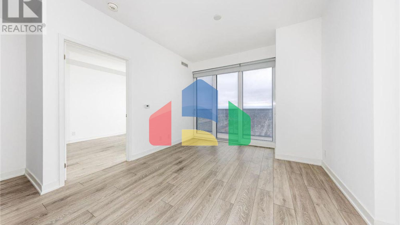 Residential - Single Family Home - Toronto, Canada - Canada