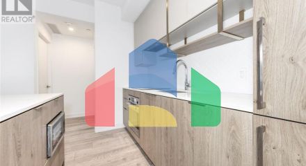 Residential - Single Family Home - Toronto, Canada - Canada