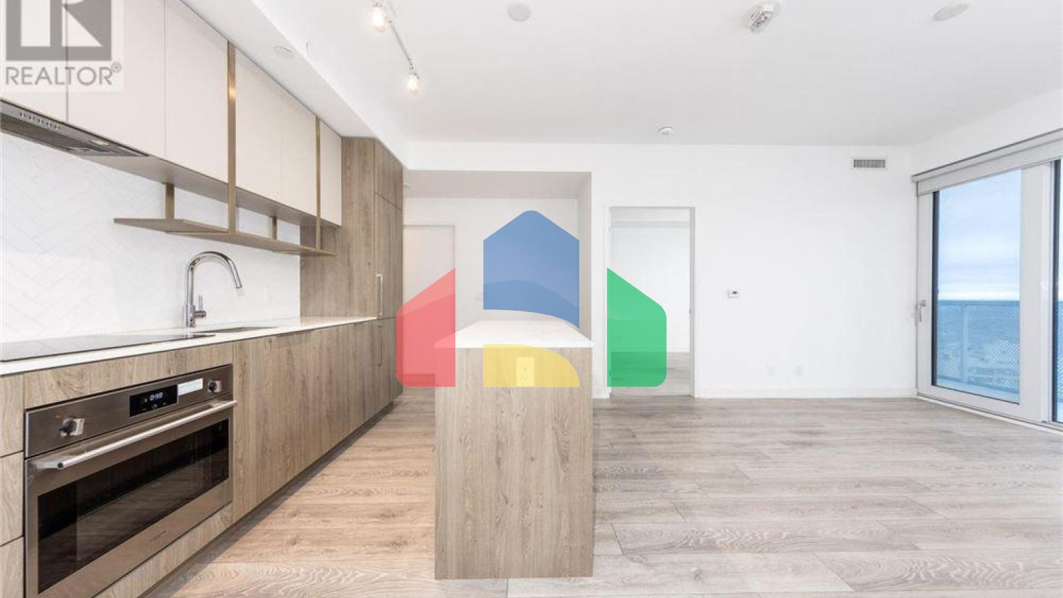 Residential - Single Family Home - Toronto, Canada - Canada