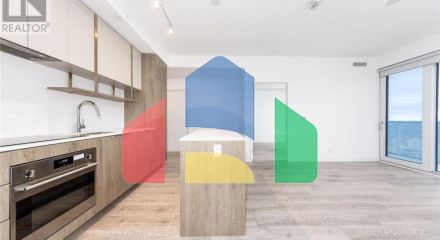 Residential - Single Family Home - Toronto, Canada - Canada