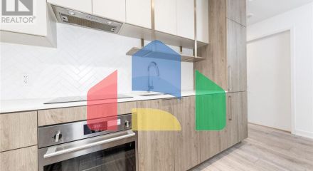 Residential - Single Family Home - Toronto, Canada - Canada