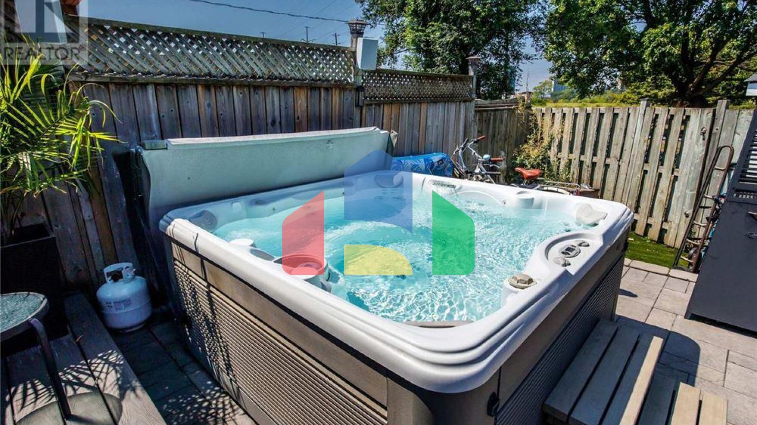 Residential - Single Family Home - Toronto, Canada - Canada