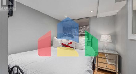 Residential - Single Family Home - Toronto, Canada - Canada