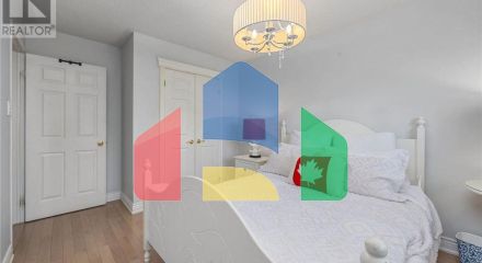 Residential - Single Family Home - Toronto, Canada - Canada