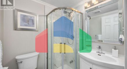 Residential - Single Family Home - Toronto, Canada - Canada