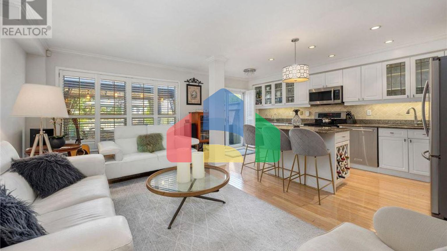 Residential - Single Family Home - Toronto, Canada - Canada