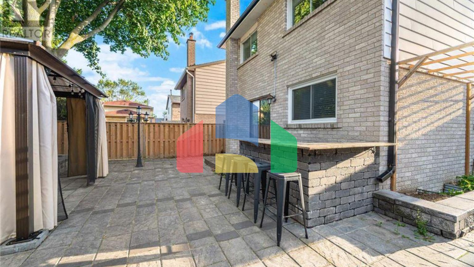 Residential - Single Family Home - Toronto, Canada - Canada