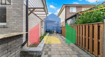 Residential - Single Family Home - Toronto, Canada - Canada