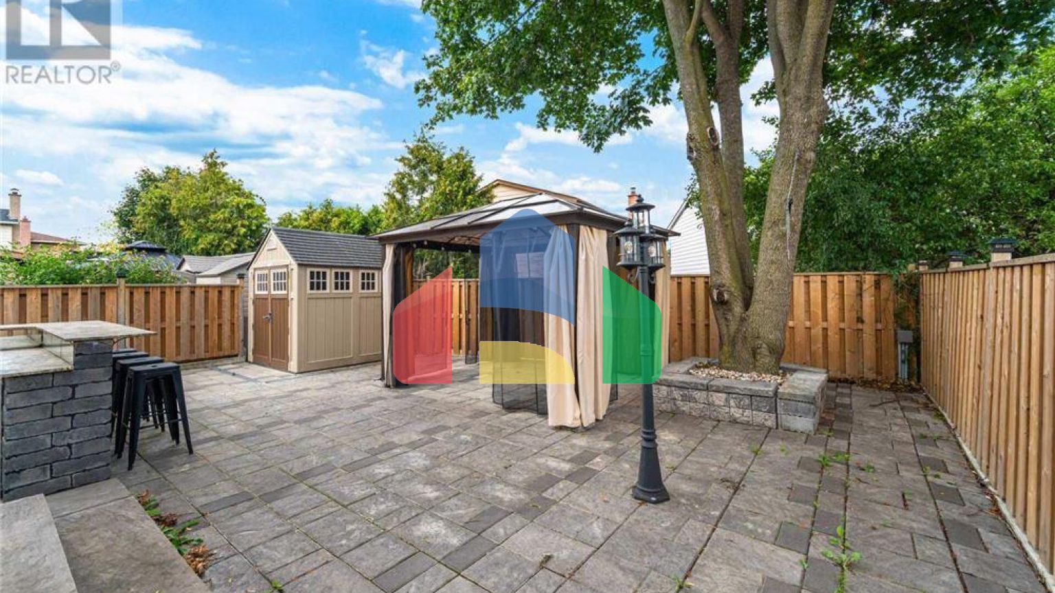 Residential - Single Family Home - Toronto, Canada - Canada