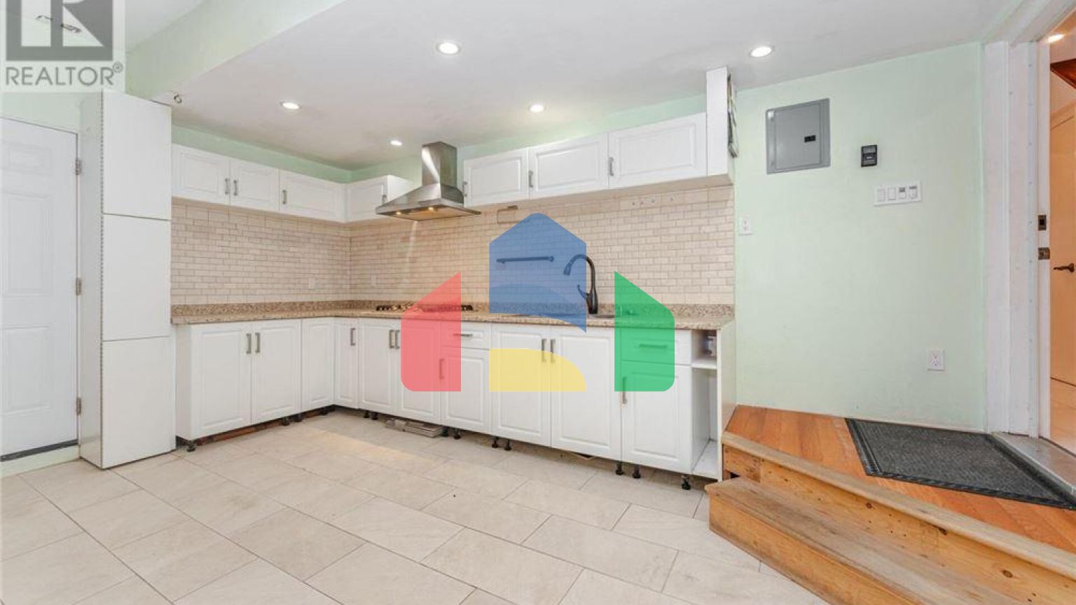 Residential - Single Family Home - Toronto, Canada - Canada