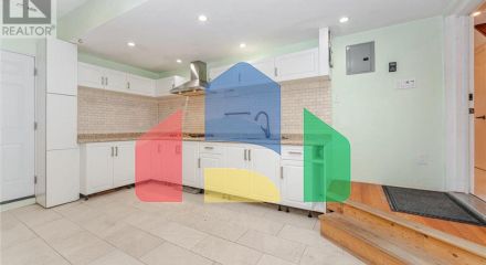 Residential - Single Family Home - Toronto, Canada - Canada