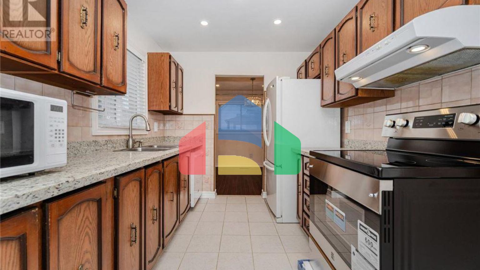 Residential - Single Family Home - Toronto, Canada - Canada