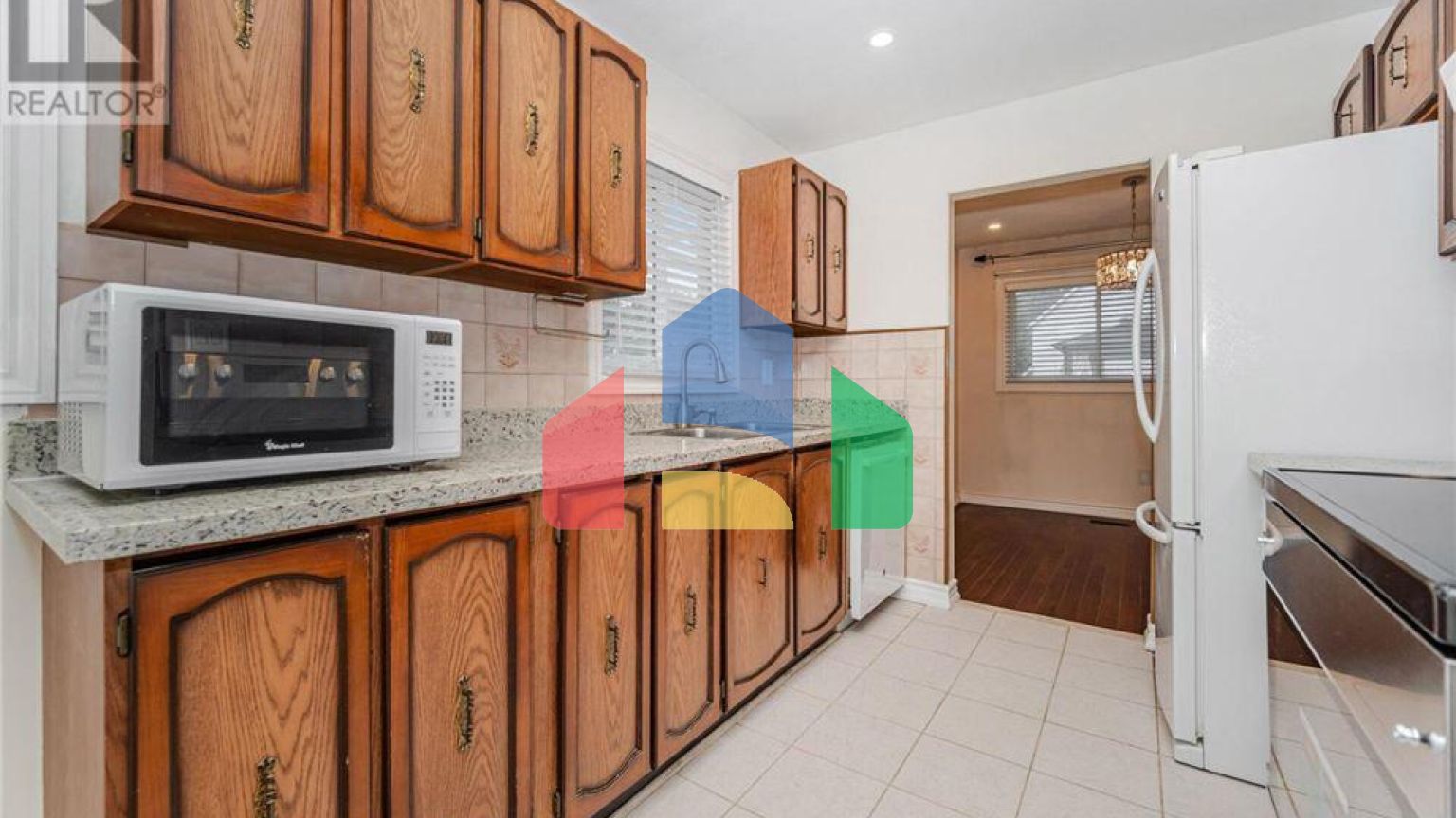 Residential - Single Family Home - Toronto, Canada - Canada