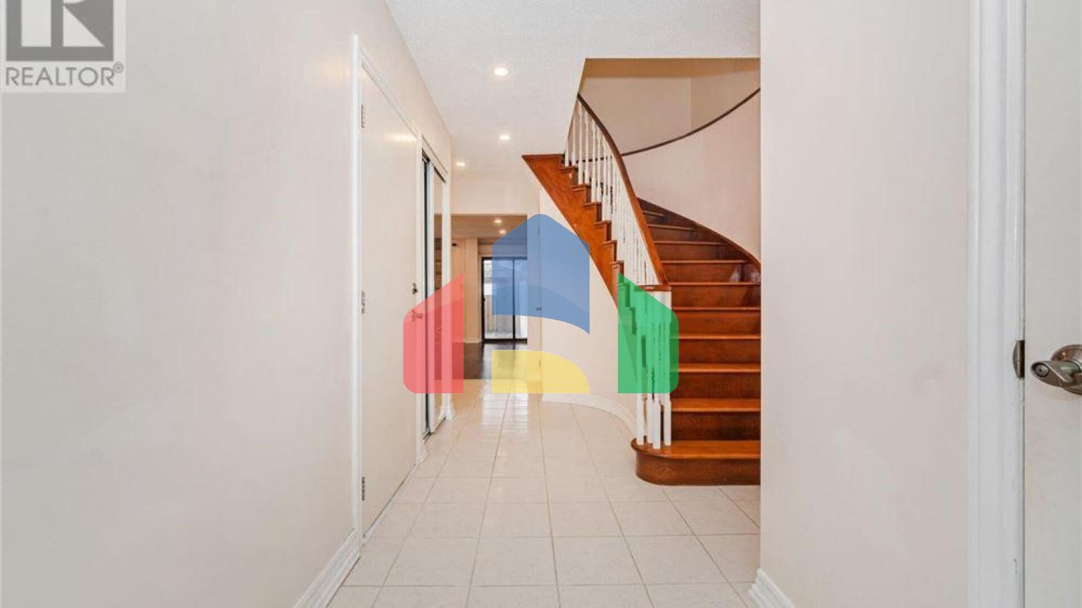 Residential - Single Family Home - Toronto, Canada - Canada