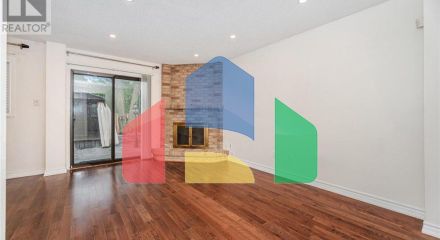 Residential - Single Family Home - Toronto, Canada - Canada