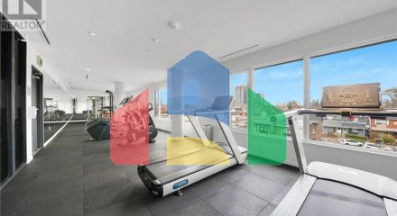 Residential - Single Family Home - Toronto, Canada - Canada