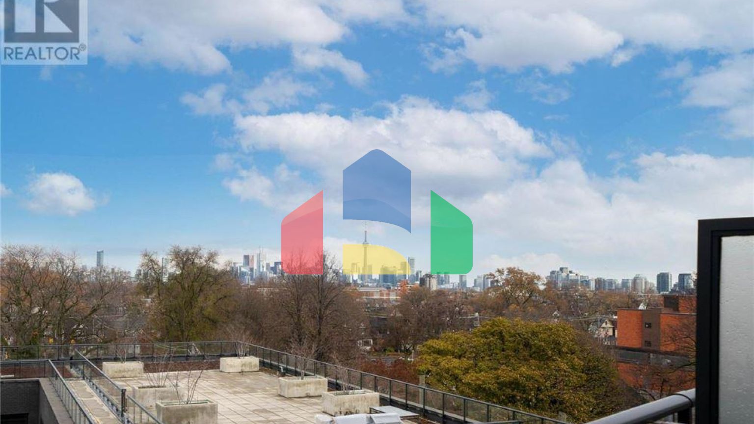 Residential - Single Family Home - Toronto, Canada - Canada