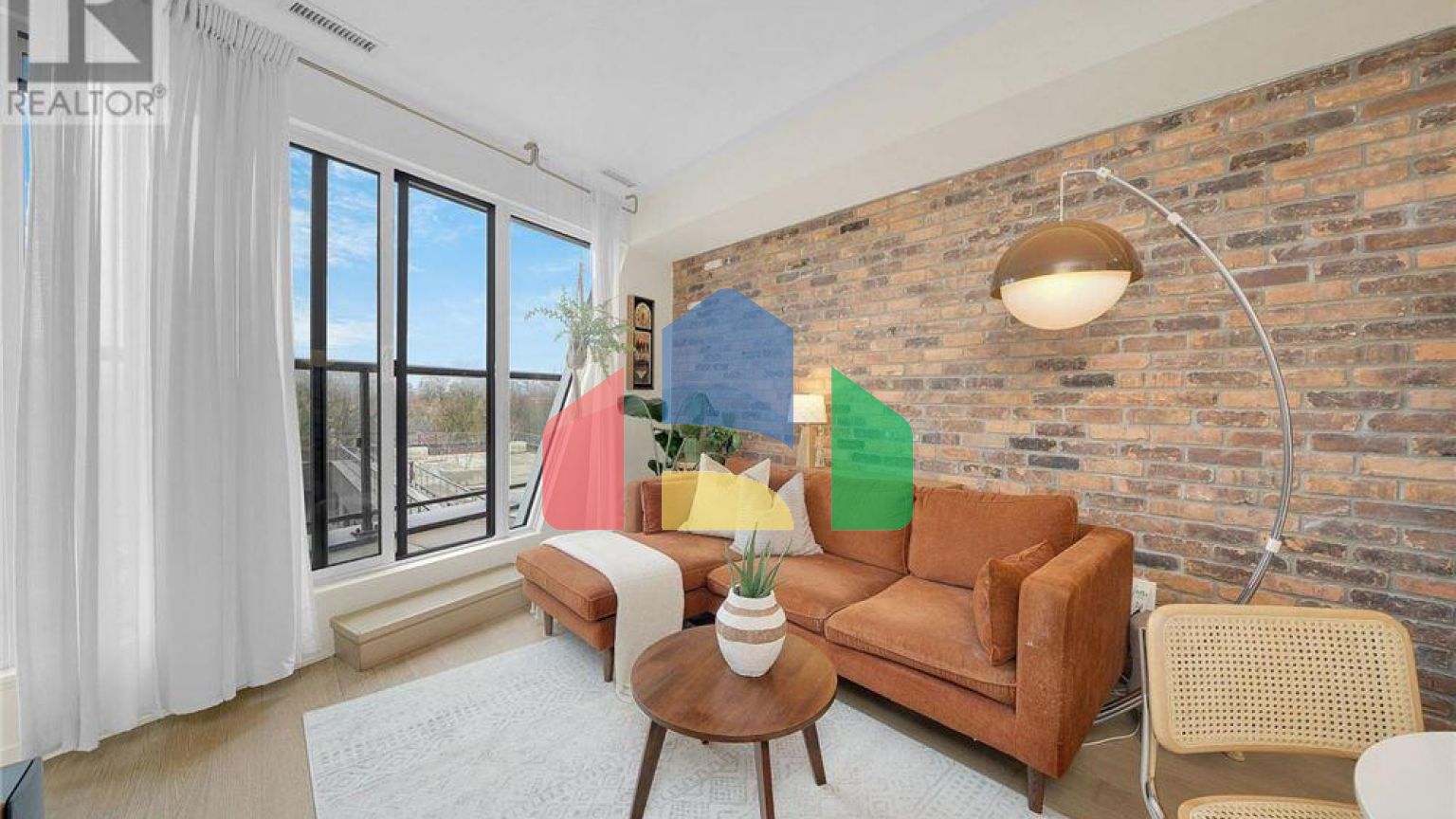 Residential - Single Family Home - Toronto, Canada - Canada