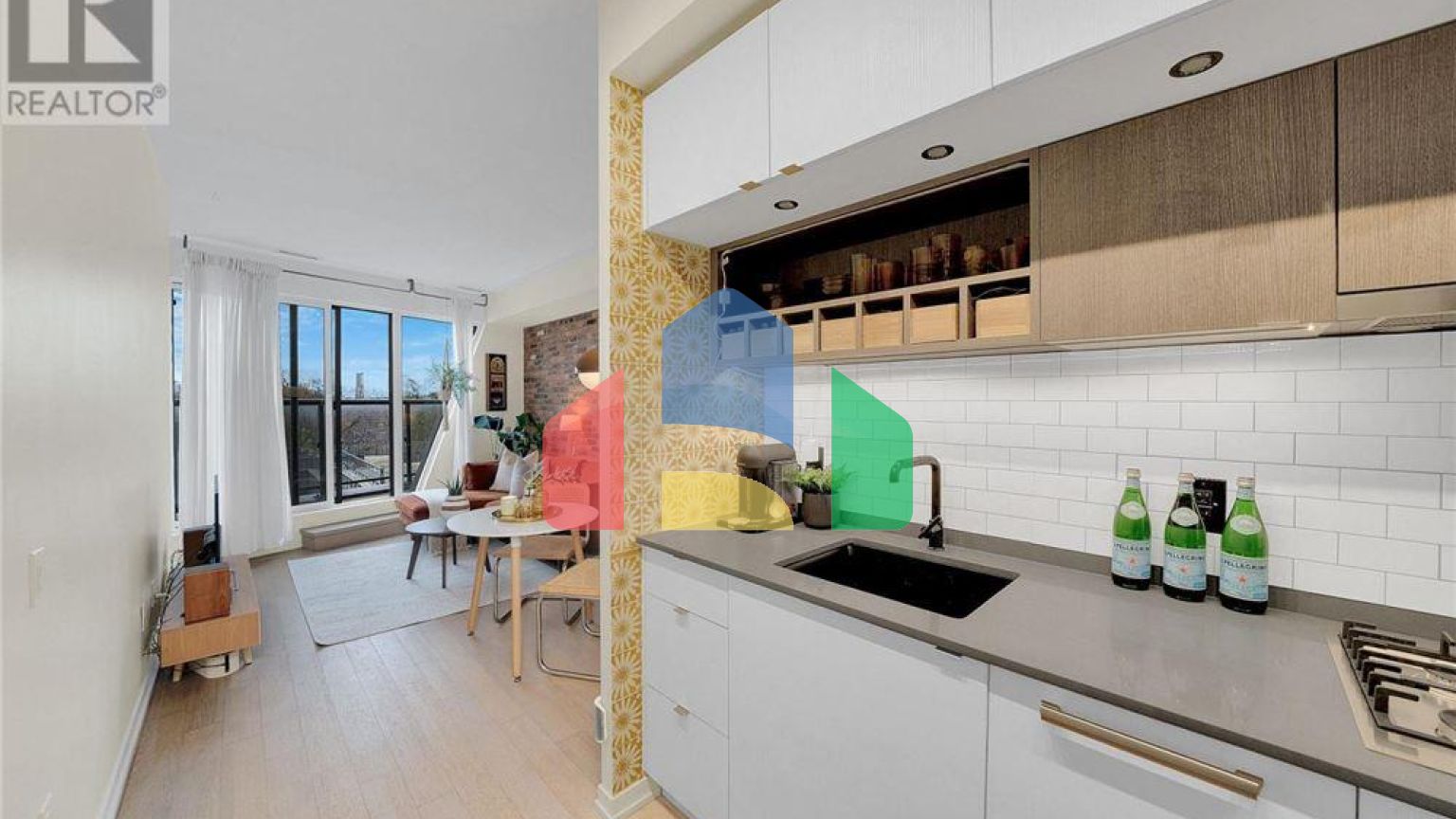 Residential - Single Family Home - Toronto, Canada - Canada