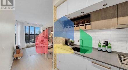 Residential - Single Family Home - Toronto, Canada - Canada