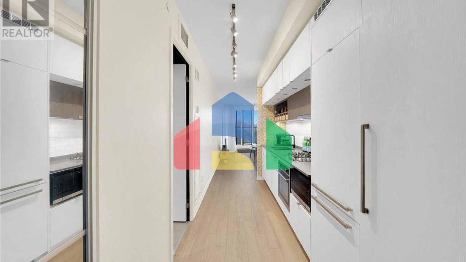 Residential - Single Family Home - Toronto, Canada - Canada