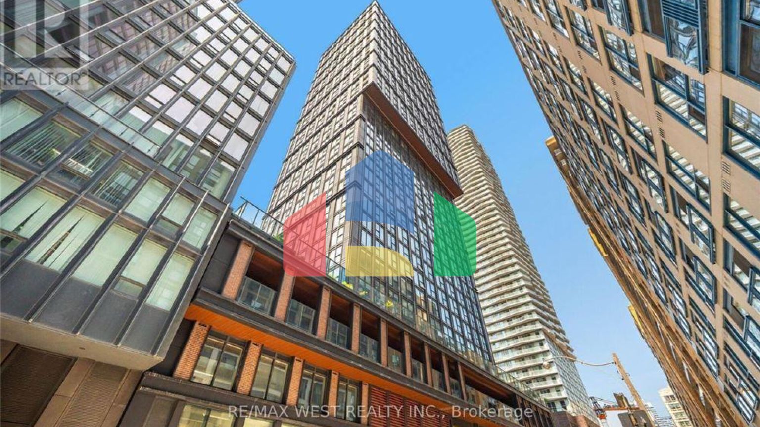 Residential - Single Family Home - Toronto, Canada - Canada