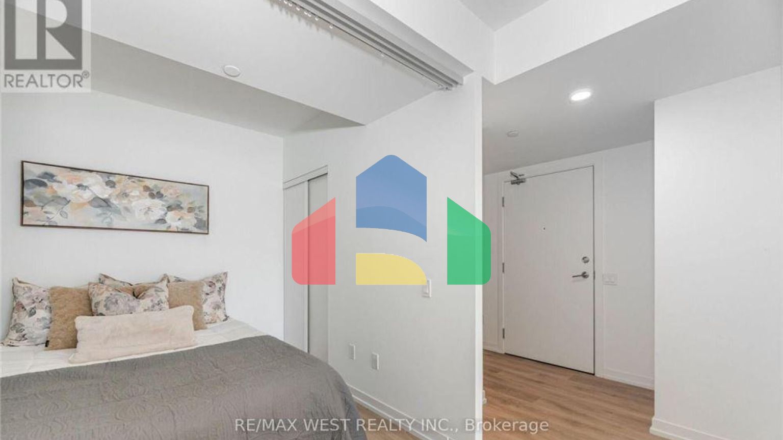 Residential - Single Family Home - Toronto, Canada - Canada