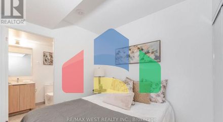 Residential - Single Family Home - Toronto, Canada - Canada