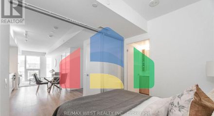 Residential - Single Family Home - Toronto, Canada - Canada