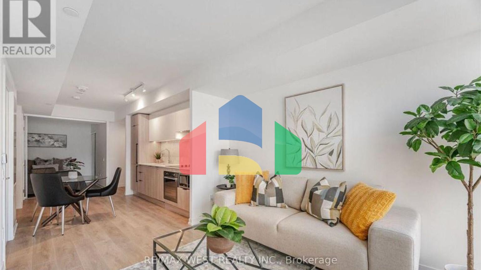 Residential - Single Family Home - Toronto, Canada - Canada