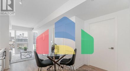 Residential - Single Family Home - Toronto, Canada - Canada