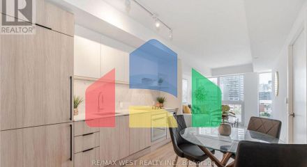 Residential - Single Family Home - Toronto, Canada - Canada