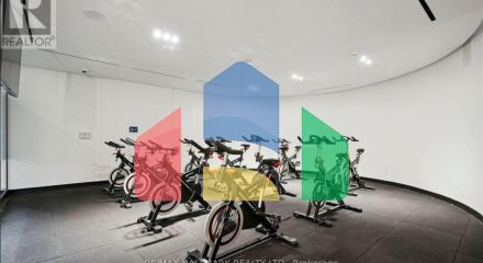 Residential - Single Family Home - Toronto, Canada - Canada