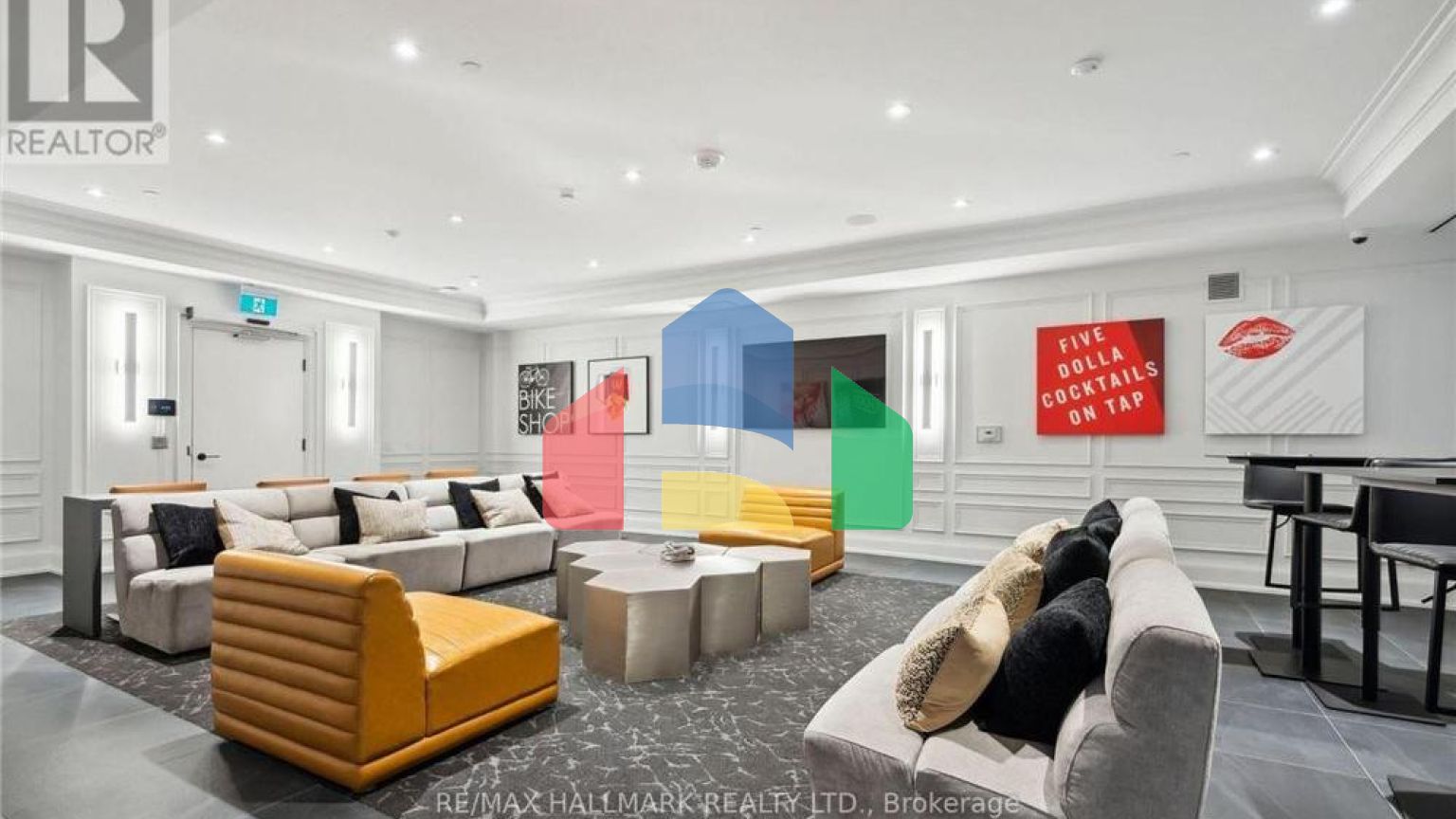 Residential - Single Family Home - Toronto, Canada - Canada