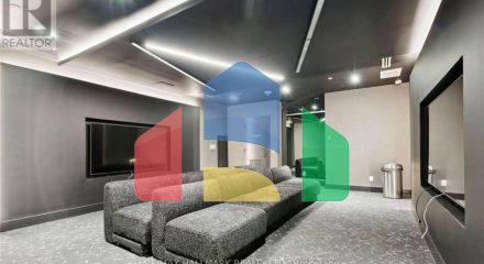 Residential - Single Family Home - Toronto, Canada - Canada