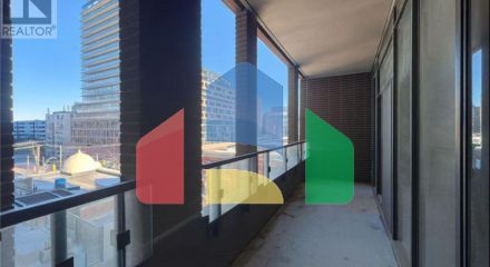 Residential - Single Family Home - Toronto, Canada - Canada