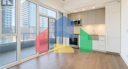 Residential - Single Family Home - Toronto, Canada - Canada