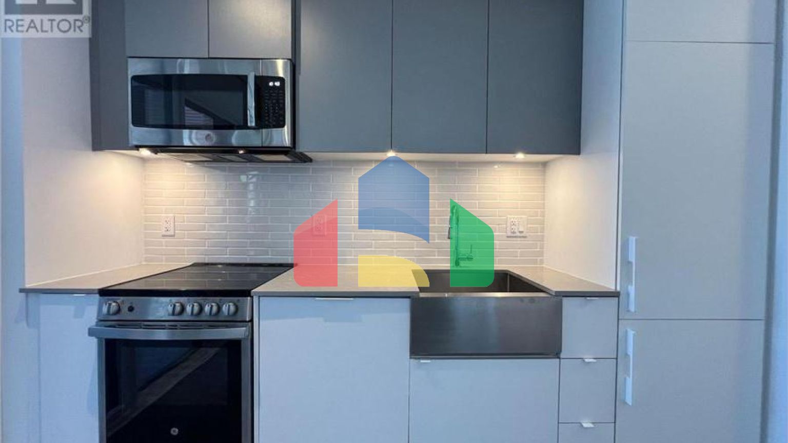 Residential - Single Family Home - Toronto, Canada - Canada