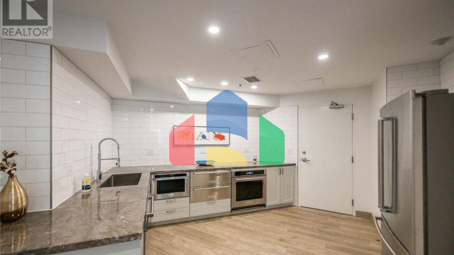 Residential - Single Family Home - Toronto, Canada - Canada